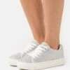 Anna Field Sneakers BasseSilver Donna Sneakers AN611A1A5-D11 12 Anna Field Sneakers BasseSilver Donna Sneakers AN611A1A5-D11 -Negozio al dettaglio Anna Field ae5a7797e2dd43ff81d5547e28c22c0f